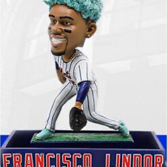 New York Mets Citi SGA 2023 Francisco Lindor Grass Growing Bobblehead - Picture 13 of 16